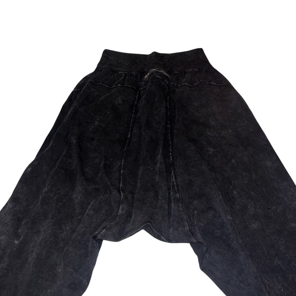 NWOT🎉 RARE! FP Movement Free People Hot Shot Harem Pants Black Large Athleisure - Picture 7 of 11